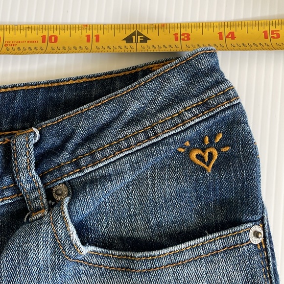 Justice simply low, cropped, Capri, jeans.  Girls size 12 1/2 - Picture 4 of 14